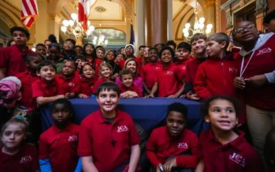 Iowa Gov. Signs School Choice Bill